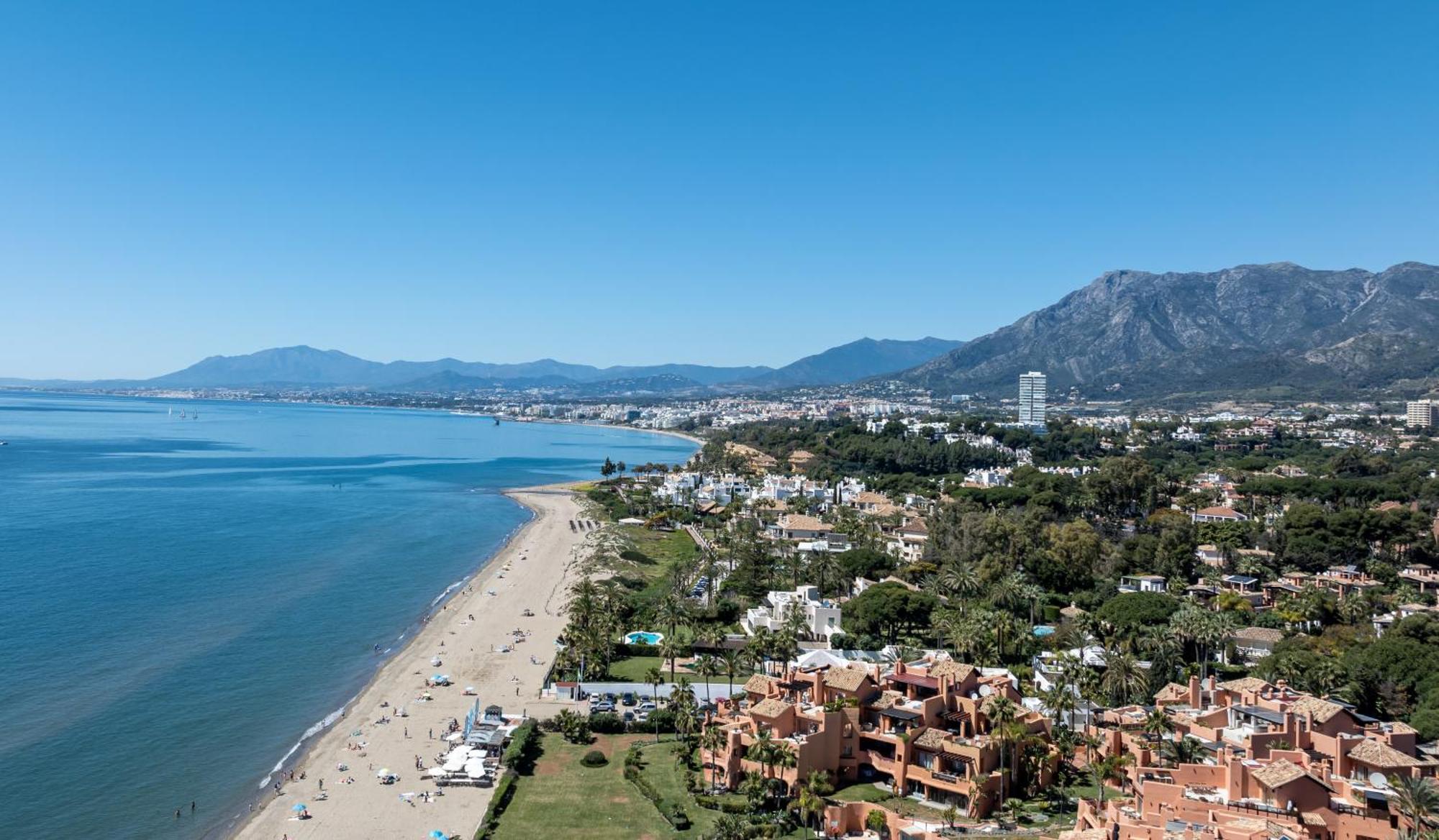 Apartemen Fantastico Atico Duplex En Marbella, Con Vistas Al Mar Y A 300 Metros De La Playa Marbella