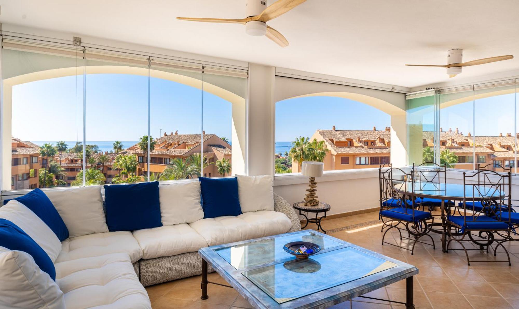 Apartemen Fantastico Atico Duplex En Marbella, Con Vistas Al Mar Y A 300 Metros De La Playa