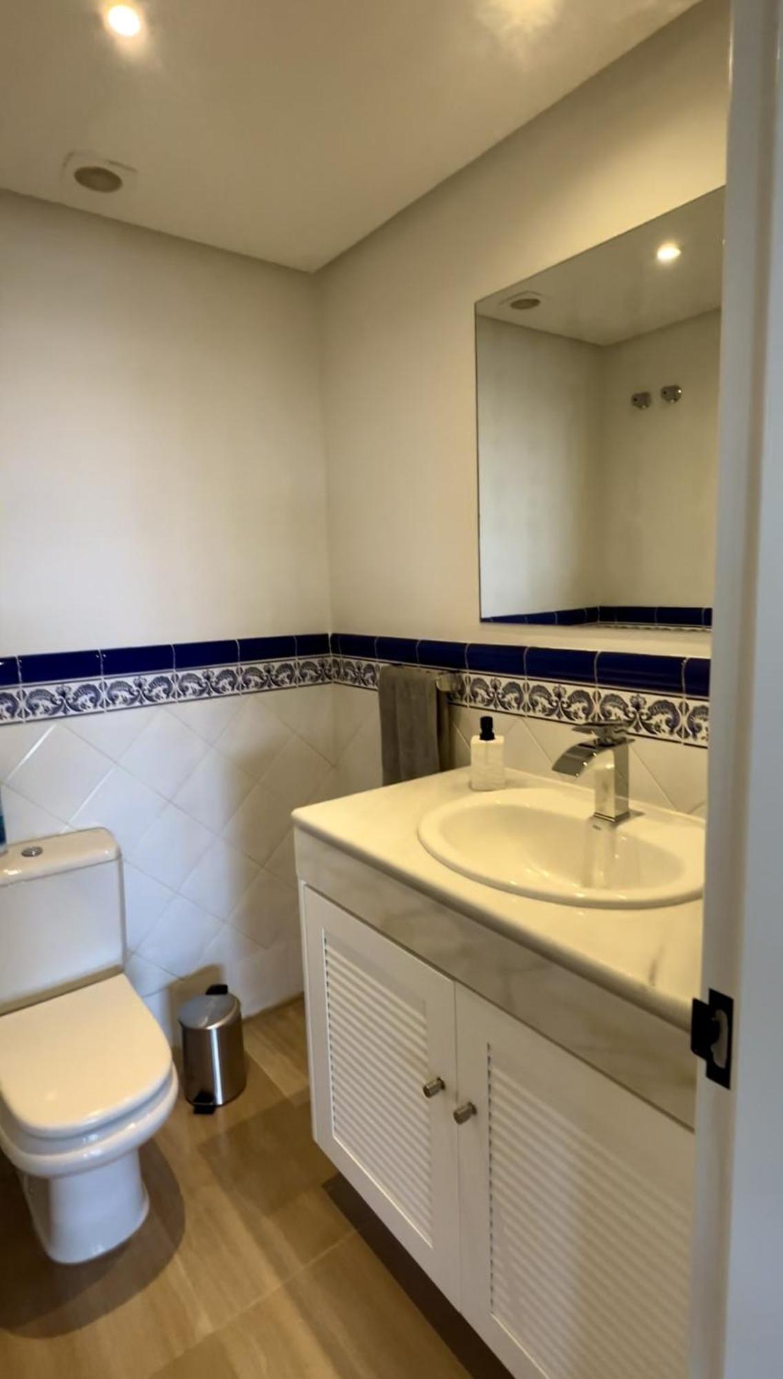 Fantastico Atico Duplex En Marbella, Con Vistas Al Mar Y A 300 Metros De La Playa Apartemen