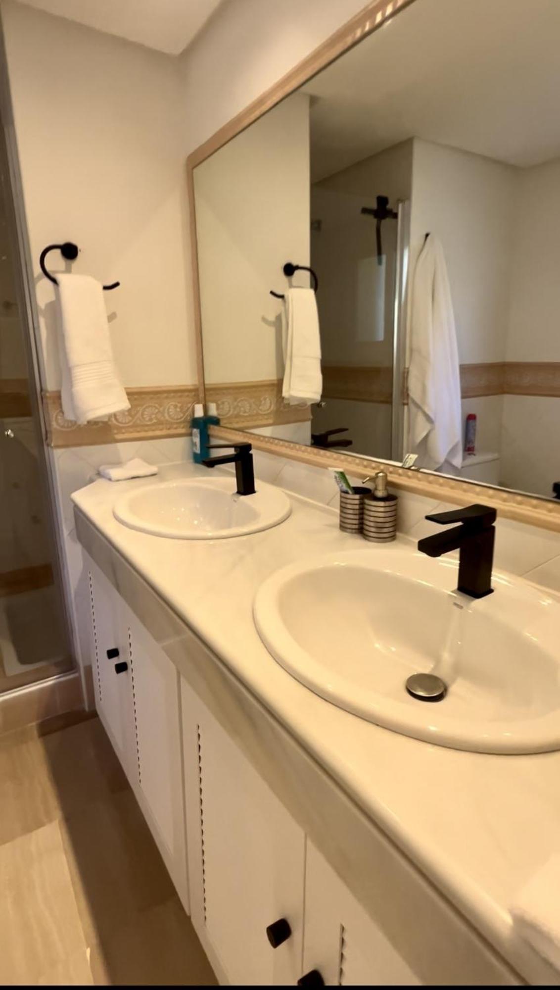 Fantastico Atico Duplex En Marbella, Con Vistas Al Mar Y A 300 Metros De La Playa Apartemen