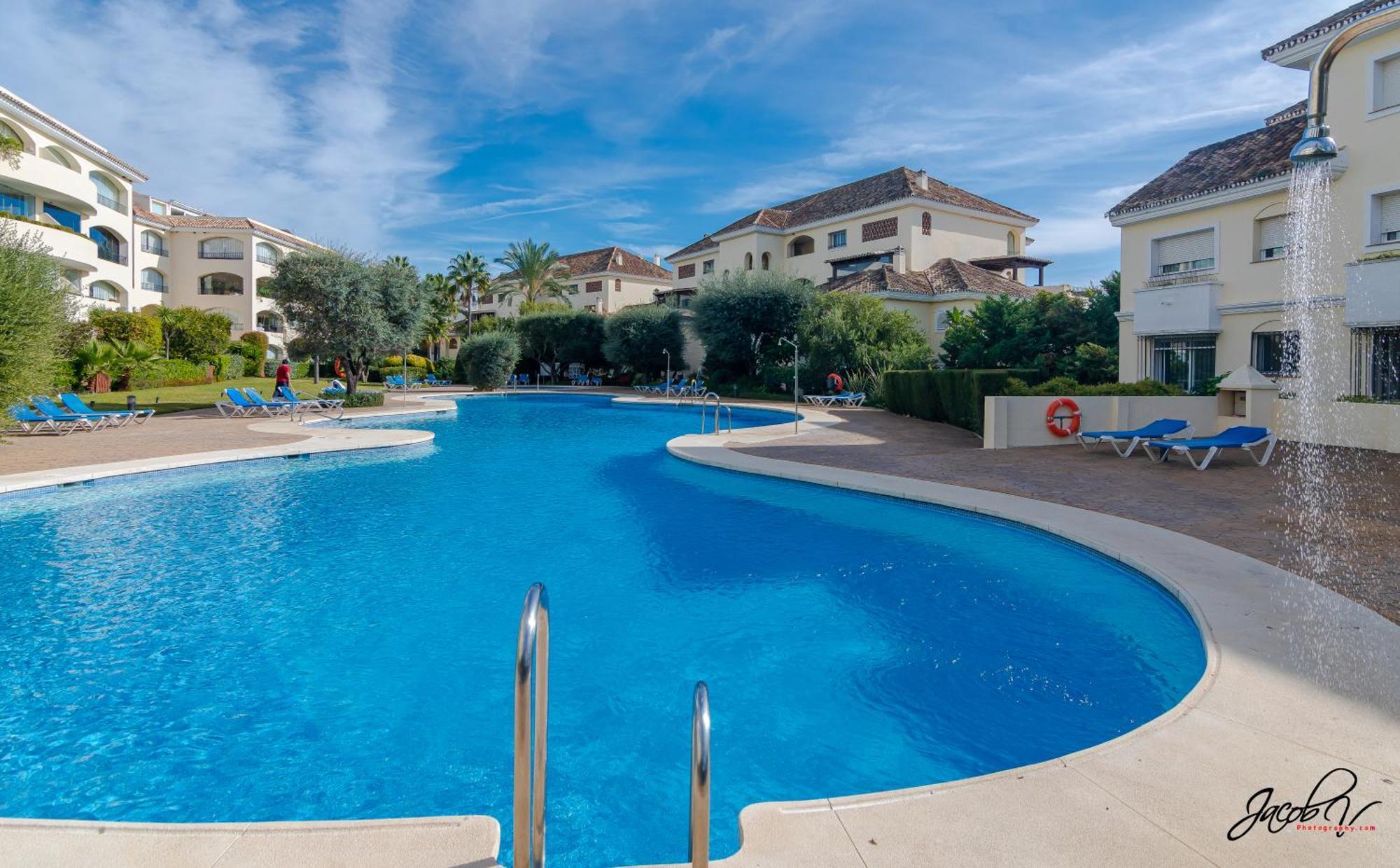 Fantastico Atico Duplex En Marbella, Con Vistas Al Mar Y A 300 Metros De La Playa